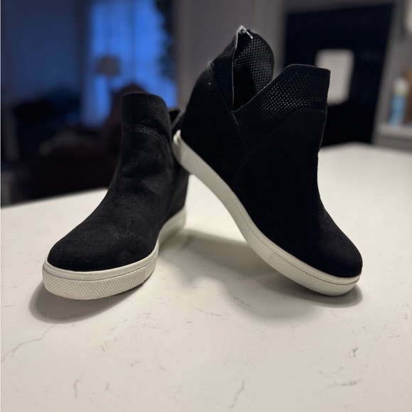 Comfort EST 1946 Black Ankle Boots with zipper closure back for Women size 10 - Picture 2 of 12